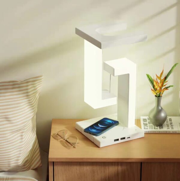 Lamp & Smartphone Wireless Charging - Image 2