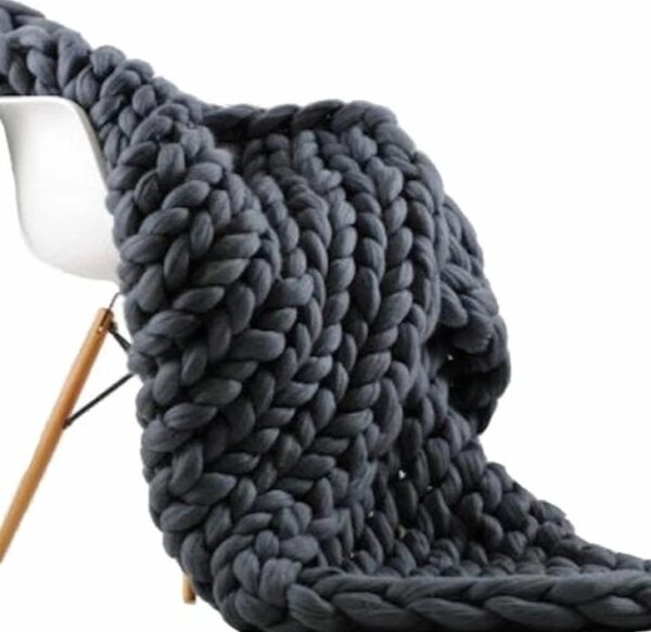 Hand woven weighted blanket